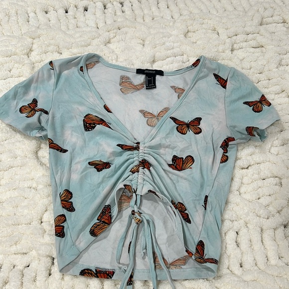 Forever 21 Tops - Super soft butterfly top
